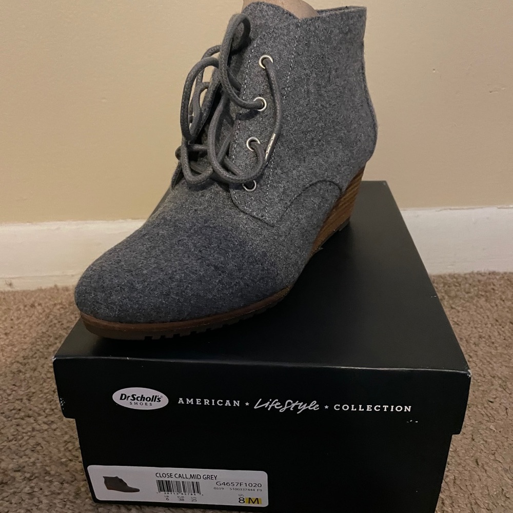 Wedge bootie